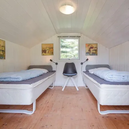 度假居 Four Bedroom Holiday In Skjern *